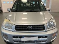Usata Toyota RAV4 150 CV (110 kW) 2001 Argento SUV