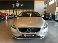 Usata Volvo V40 Business Edition 120 CV (88 kW) 2018 Argento Berlina