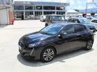 Usata Peugeot 208 Allure 103 CV (75 kW) 2021 Nero Utilitaria