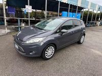 Usata Ford Fiesta 70 CV (51 kW) 2011 Grigio Utilitaria