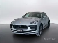 Usata Porsche Macan 265 CV (194 kW) 2022 Argento (metallizzato) SUV