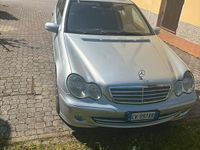 Usata Mercedes C220 150 CV (110 kW) 2005 Grigio Station wagon