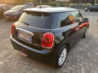 Usata Mini Cooper D 116 CV (85 kW) 2016 Nero Utilitaria