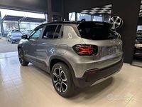 Nuova Jeep Avenger Summit 101 CV (74 kW) 2025 Grigio SUV
