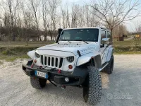 Usata Jeep Wrangler 200 CV (147 kW) 2011 Bianco SUV