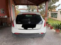 Usata Lancia Delta 120 CV (88 kW) 2013 Bianco Utilitaria