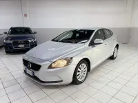 Usata Volvo V40 Inscription 120 CV (88 kW) 2018 Grigio Berlina