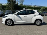 Usata Toyota Yaris Active 72 CV (52 kW) 2023 Bianco Utilitaria