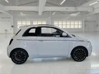 Usata Fiat 500e La Prima 42 kW (58 CV) 2023 Bianco Berlina