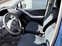Usata Toyota Yaris Sol 69 CV (50 kW) 2007 Blu Utilitaria