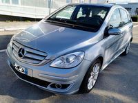 Usata Mercedes B180 109 CV (80 kW) 2007 Argento Monovolume