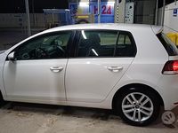 Usata VW Golf VI 105 CV (77 kW) 2010 Bianco Utilitaria