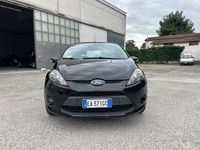 Usata Ford Fiesta 96 CV (70 kW) 2010 Nero Utilitaria