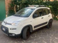 Usata Fiat Panda 4x4 S 86 CV (63 kW) 2020 Bianco Utilitaria