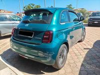 Novo Fiat 500 70 HP (51 kW) 2025 Azul Sedan