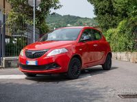 Usata Lancia Ypsilon 70 CV (51 kW) 2023 Rosso Utilitaria