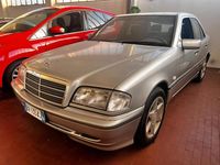 Usata Mercedes C200 Elegance 163 CV (119 kW) 2001 Grigio Berlina