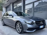 Usata Mercedes E220 Premium Plus 194 CV (142 kW) 2020 Grigio Station wagon