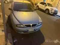 Usata Lancia Ypsilon 60 CV (44 kW) 2003 Bluazzurro Utilitaria
