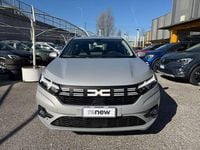 Usata Dacia Sandero Comfort 91 CV (66 kW) 2023 Grigio chiaro Utilitaria