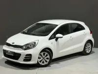 Usata Kia Rio Active 75 CV (55 kW) 2017 Bianco Berlina