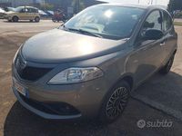Usata Lancia Ypsilon 2019 Grigio Utilitaria