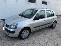 Usata Renault Clio II Dynamique 60 CV (44 kW) 2006 Argento Berlina