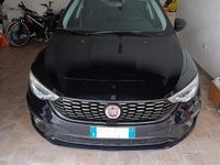 Usata Fiat Tipo Easy 120 CV (88 kW) 2017 Blu Station wagon