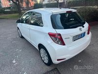 Usata Toyota Yaris 2014 Bianco Utilitaria