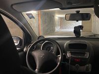 Usata Peugeot 107 68 CV (50 kW) 2013 Grigio Utilitaria