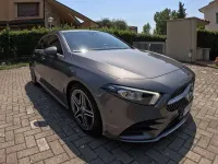Usata Mercedes A180 Premium 116 CV (85 kW) 2019 Grigio Berlina