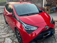 Usata Toyota Aygo 72 CV (52 kW) 2019 Rosso Utilitaria