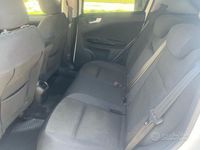 Usata Alfa Romeo Giulietta Distinctive 140 CV (102 kW) 2011 Bianco Utilitaria