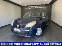 Usata Dacia Sandero 75 CV (55 kW) 2011 Blu Berlina