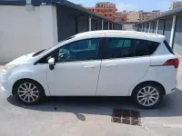 Usata Ford B-MAX 100 CV (73 kW) 2014 Bianco Monovolume