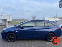 Usata Opel Astra 110 CV (80 kW) 2021 Blu metallizzato Station wagon
