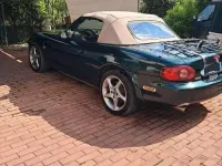 Usata Mazda MX5 146 CV (107 kW) 2004 Verde Cabrio