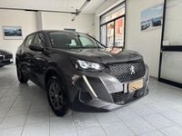 Usata Peugeot 2008 Active 111 CV (81 kW) 2021 Grigio SUV