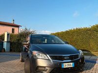 Usata Kia Ceed 95 CV (69 kW) 2010 Grigio Utilitaria