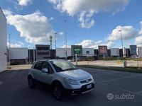 Usata Fiat Sedici 134 CV (98 kW) 2012 Grigio SUV