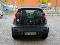Usata Peugeot 107 68 CV (50 kW) 2006 Grigio Utilitaria