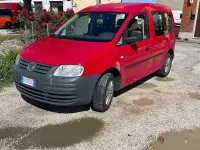 Käytetty VW Caddy 75 HP (55 kW) 2006 Tila-auto