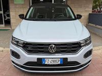 Usata VW T-Roc R-line 150 CV (110 kW) 2020 Pyrit silver con tetto pastell SUV
