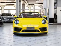 Usata Porsche 911 Carrera 4 GTS Sport 480 CV (353 kW) 2021 Giallo racing Cabrio