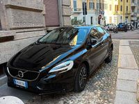 Occasion Volvo V40 120 ch (88 kW) 2018 Noir Berline