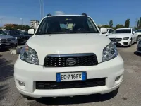 Usata Daihatsu Terios 105 CV (77 kW) 2011 Bianco SUV
