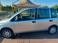 Usata Fiat Multipla 103 CV (75 kW) 2006 Grigio Monovolume