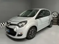 Usata Renault Twingo Night&Day 75 CV (55 kW) 2014 Argento Utilitaria