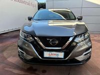 Usata Nissan Qashqai N-Connecta 110 CV (80 kW) 2017 Grigio SUV