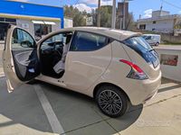 Usata Lancia Ypsilon Gold 69 CV (50 kW) 2022 Oro Utilitaria